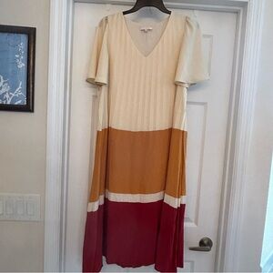 Skies Are Blue Colorblock V-Neck Dress Size Small